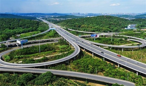 蒙阴钢筋套筒应用于高速公路
